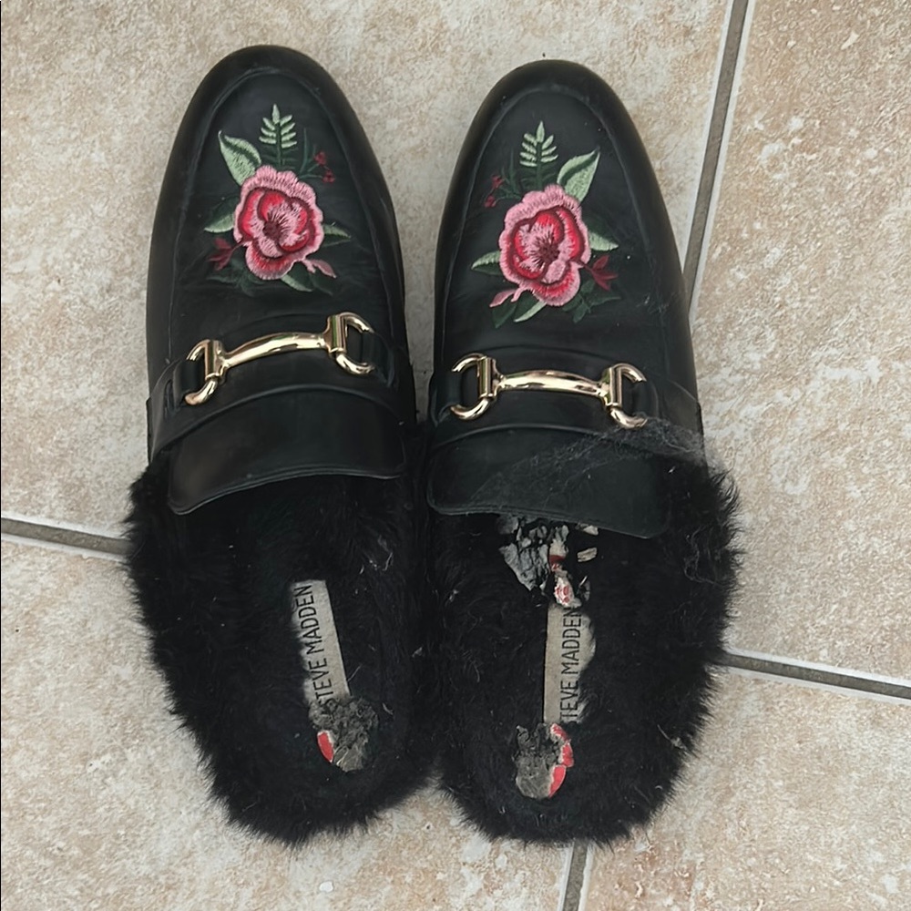 Steve Madden Black Floral Loafers